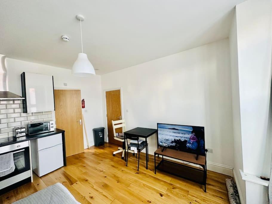 Se4, Self Contained Studio Flat. ロンドン エクステリア 写真